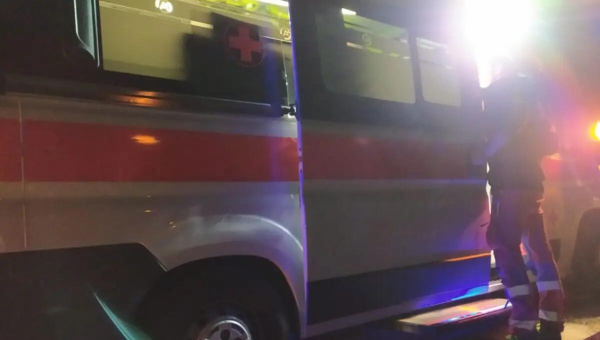 Marito e moglie travolti da un'auto a Tarvisio di fronte all'hotel Railb -