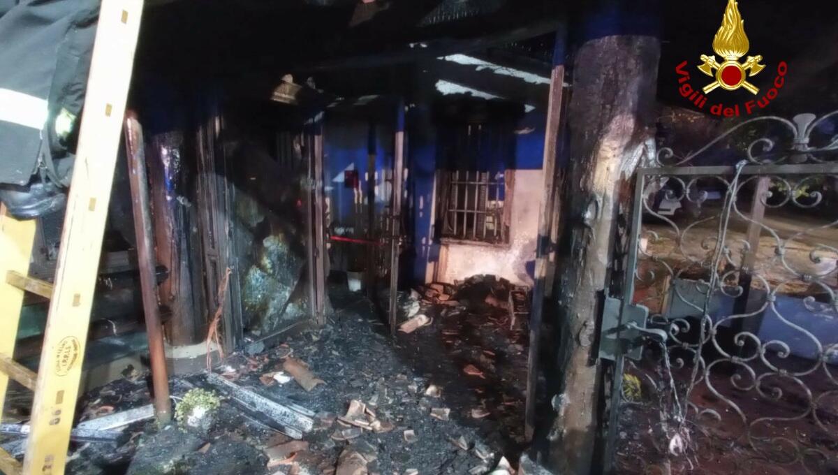 Incendio nel ristorante 'Tre Noghere' di Valdobbiadene: un intossicato, danni ingenti - 