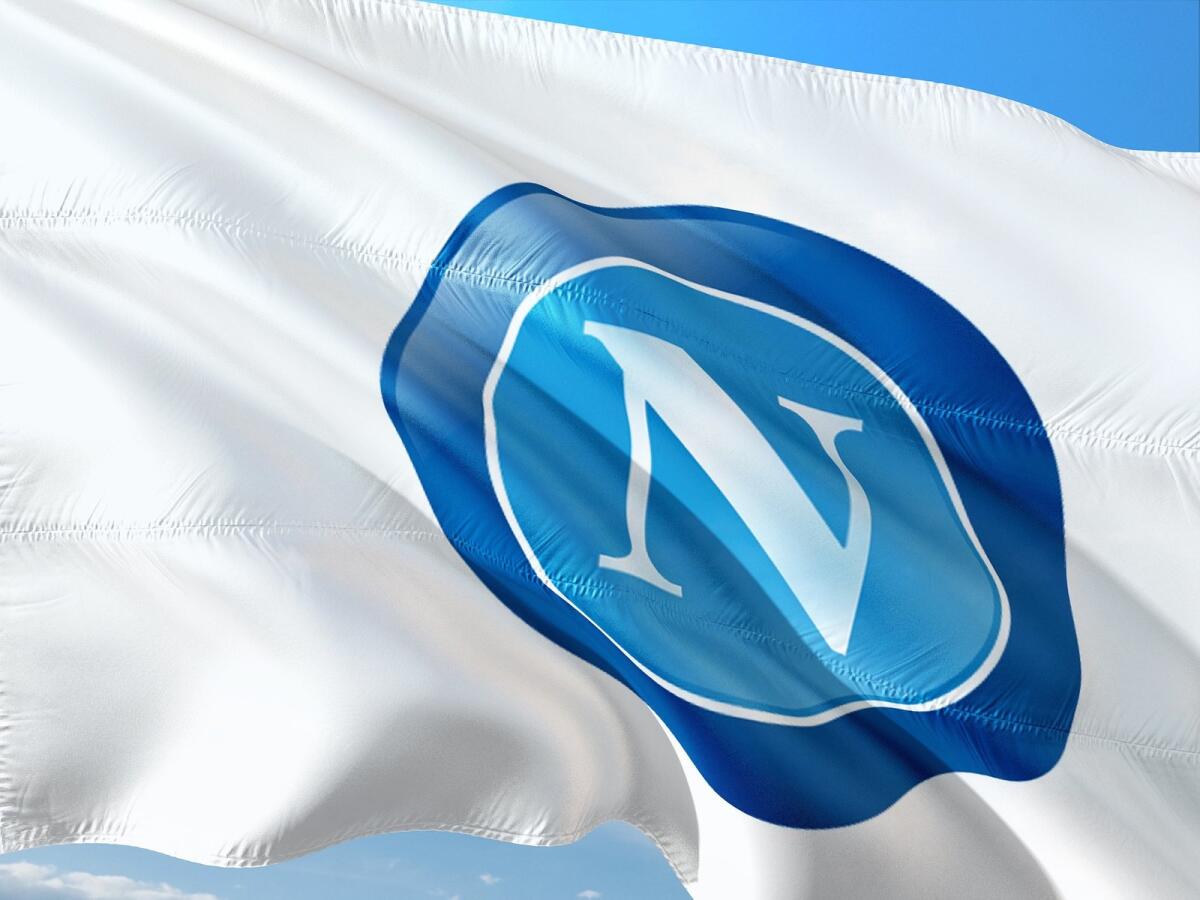 Tuttonapoli: Il sito di informazione sportiva gratuita sulla squadra del Napoli - 