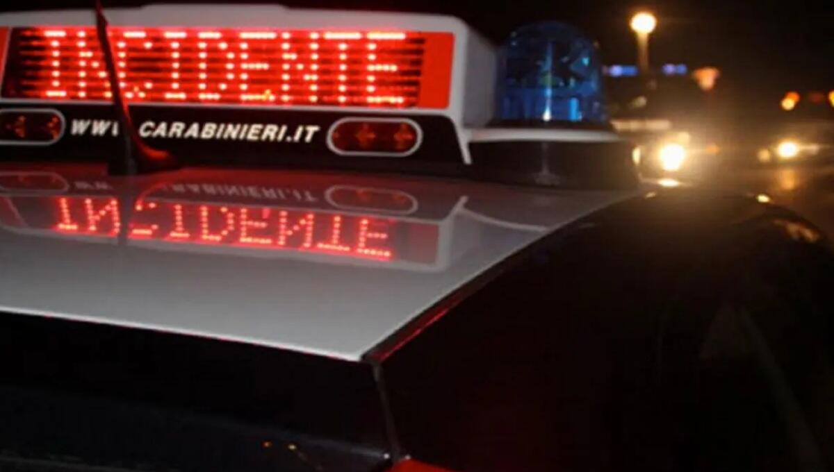 Violento scontro tra due auto a Trieste: un ferito - 