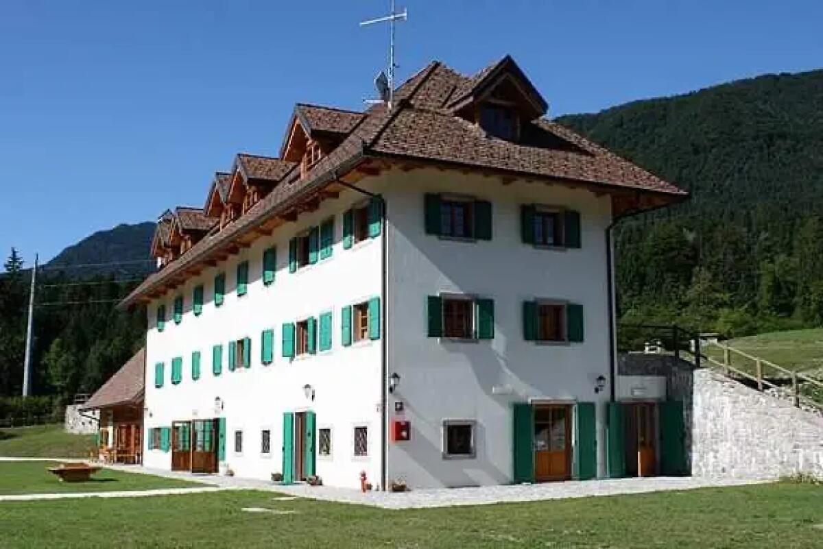 In scadenza il bando per la gestione della struttura turistica di Ovaro “Aplis” - 