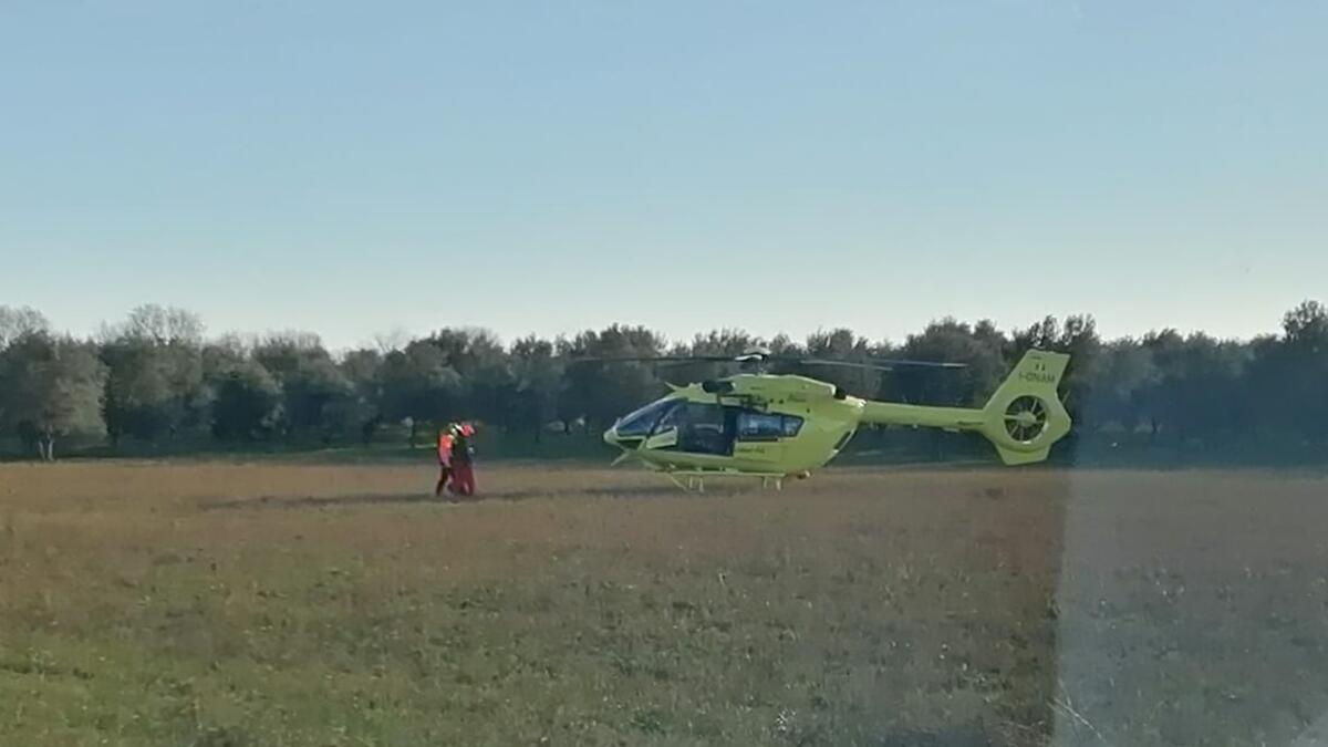 Pauroso scontro tra moto e furgone a Moimacco: gravissimo giovane centauro - 