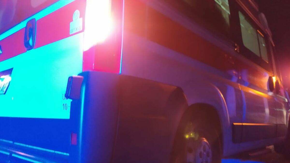 Precipita dal tetto di un palazzo a Trieste: deceduto un uomo - 