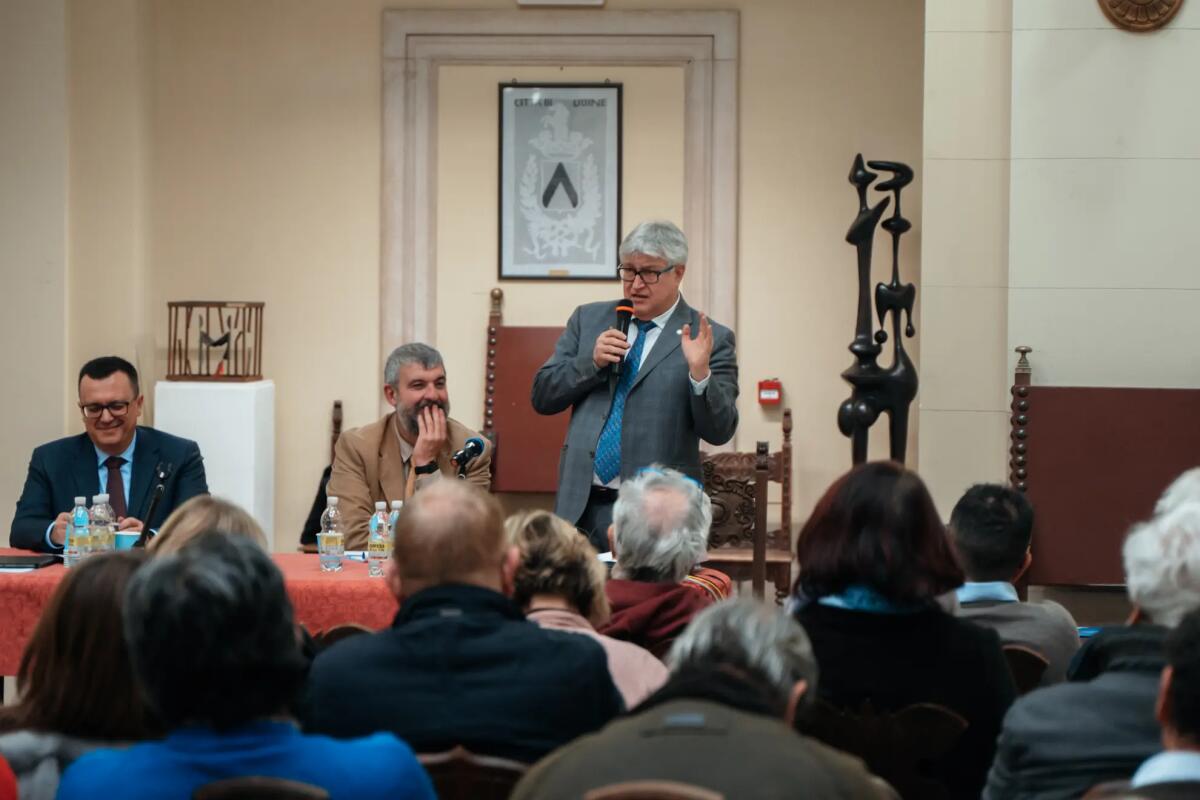 Welfare, De Toni: «Comune deve saper creare rete e valore per le persone. Fino ad ora mancato l'ascolto dei cittadini» - 