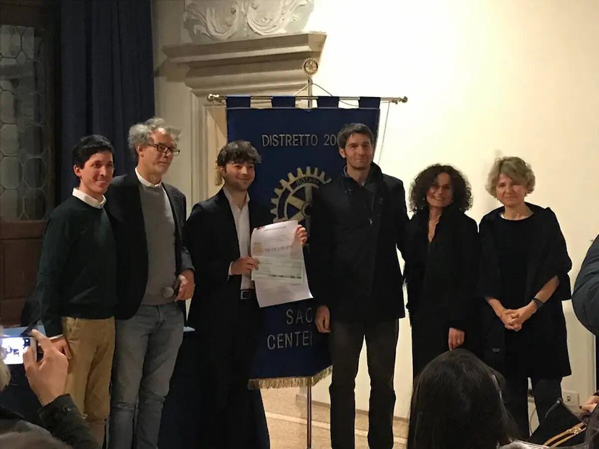Infermieristica, il premio Ivana Cimolai al 21enne Nicola Puppi di Cordenons: miglior studente di tirocinio in corsia  - 