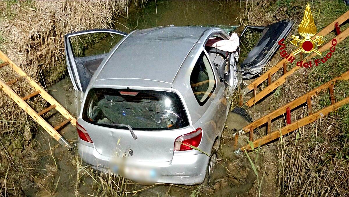 Fossalta di Portogruaro, finisce con l'auto nel fossato: ferito un anziano - 