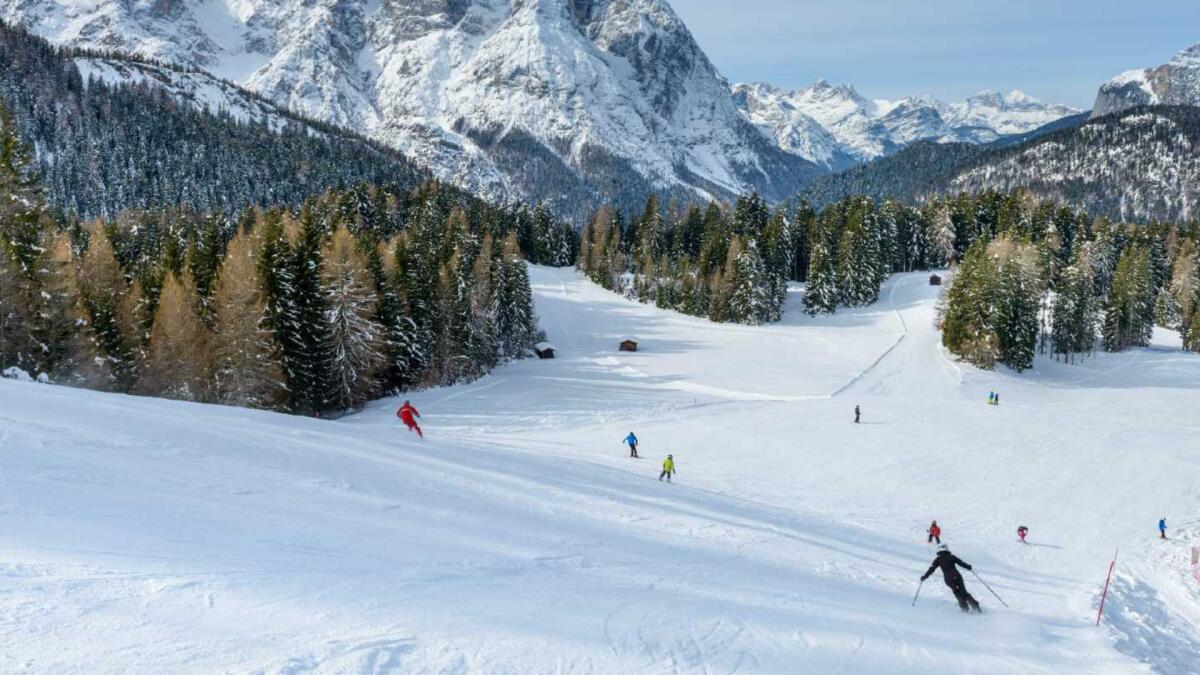 Misurina, tragedia in vacanza: sciatore 20enne trovato morto a bordo pista - 