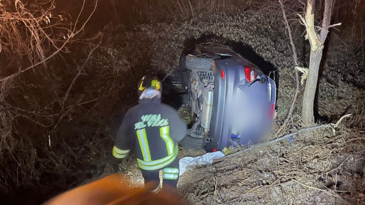 Incidente a Tolmezzo, scontro tra 4 auto: 16 persone coinvolte, 10 feriti - 