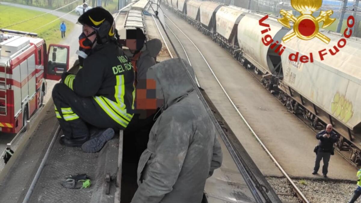 Migranti in un vagone di mangimi scoperti a Portogruaro - 