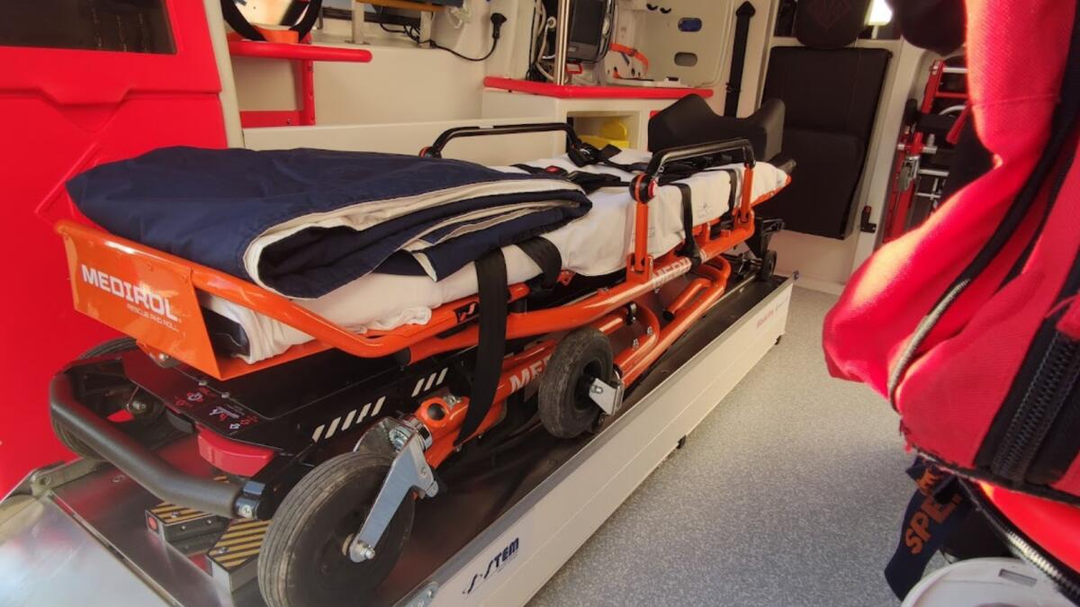 Colpito alla testa da un oggetto mentre lavora: grave un operaio - 