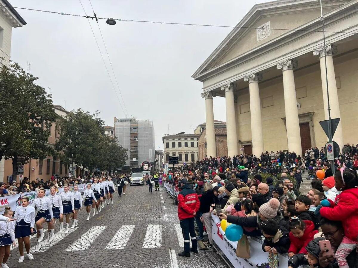 Carnevali di Marca: festa per 100 mila a Treviso, grande pubblico anche a Conegliano e Cornuda - 