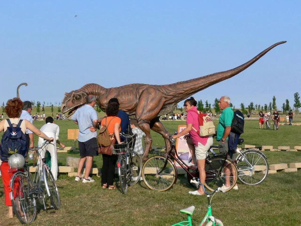 Dinosaurs Park Gran Shopping Belforte Coinvolte le scuole primarie e il Museo Carsico di Monfalcone - 