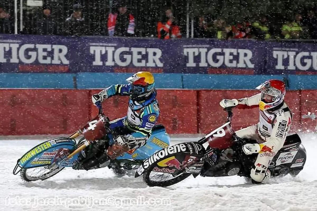 Medaglia d'Argento del Moto Club Olimpia nel Campionato Europeo Speedway su Ghiaccio - 