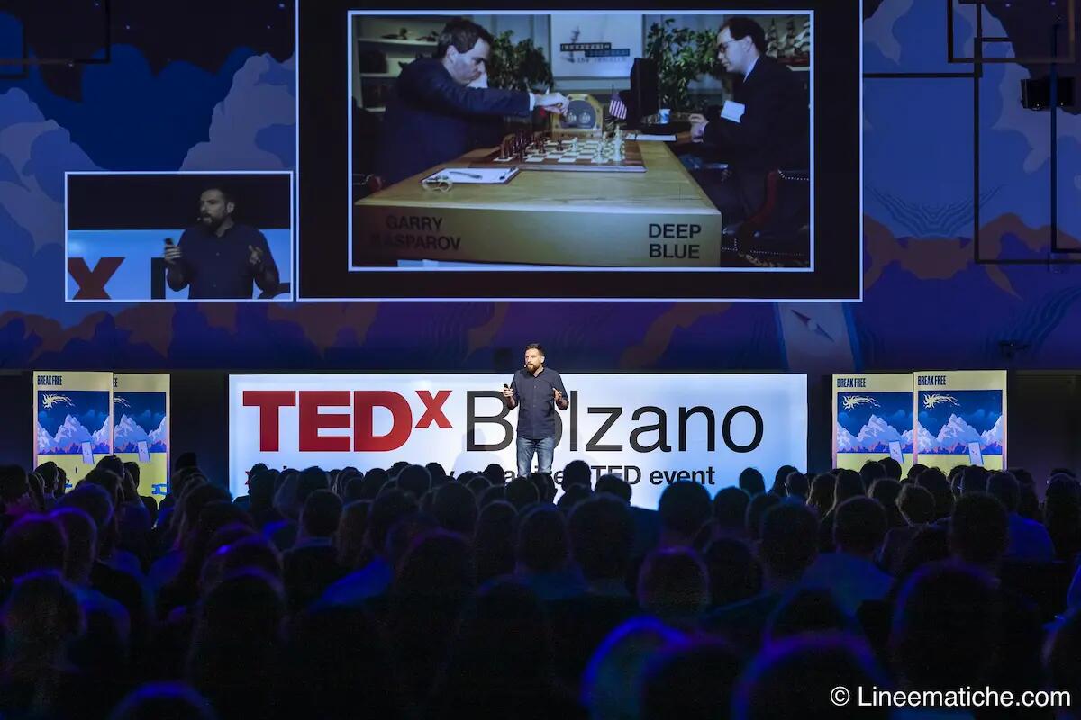 A TedxBolzano il campione di pallavolo Jack Sintini e la designer Emma Sicher -