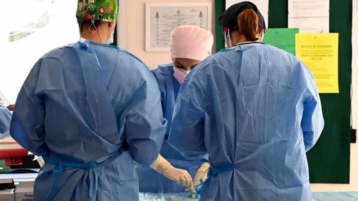 Addio al vincolo di esclusività per gli infermieri, lo "sblocco" approvato nel Dl Energia - 