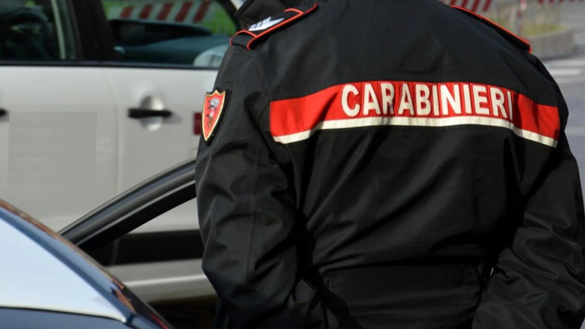 I genitori dicono stop alla paghetta, lui li aggredisce: arrestato 48enne - 