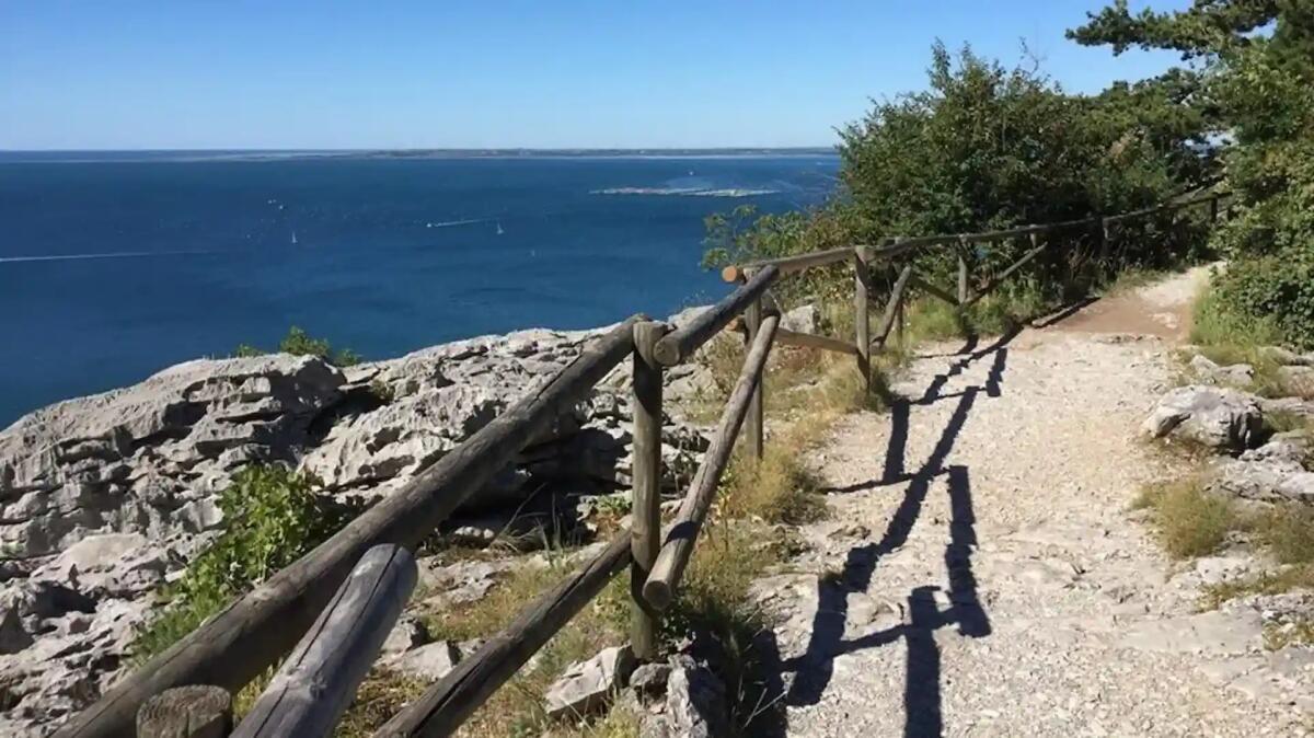 Sentiero Rilke, l'incanto del percorso sul Carso Triestino con vista mozzafiato - 