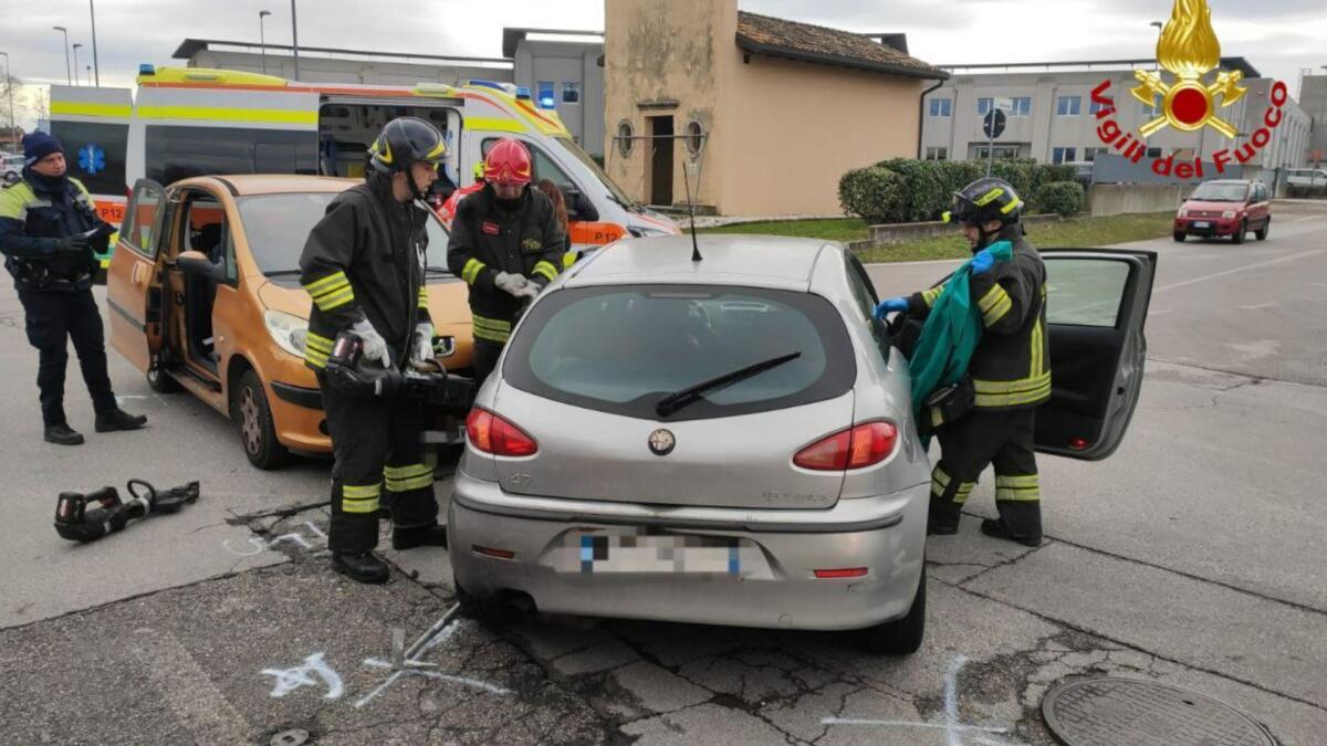 Due incidenti stradali nel Friuli occidentale, ci sono feriti - 