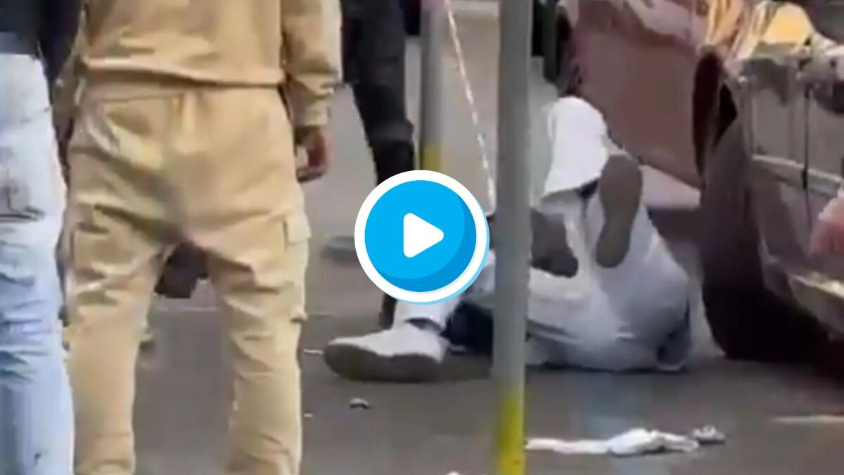 Giovane preso a calci, ma nessuno interviene: il video shock a Udine - 