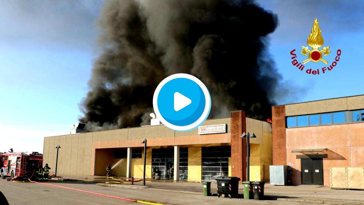 Maxi incendio a Sossano alla Texinternational: il fuoco divora l'azienda tessile - 