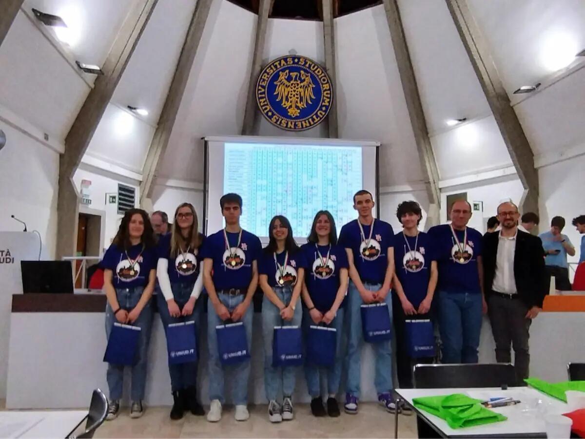 Gare di matematica tra scuole: premiato l'Ateneo l'Isis Magrini Marchetti di Gemona - 