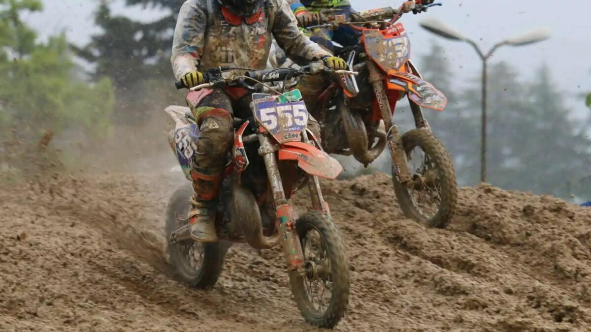 Incidente sulla pista di motocross a Cordenons: ferito un giovane di 19 anni - 