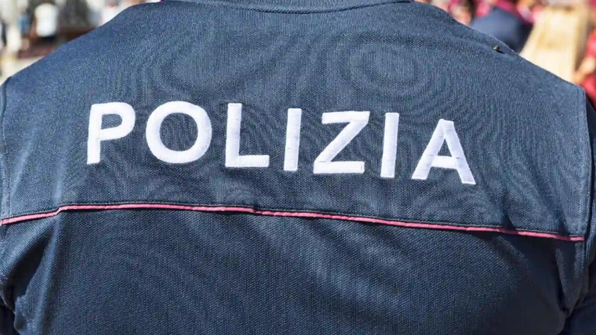 Ruba dal garage una bici di valore, ma viene scoperto ed inseguito: arrestato 20enne - 