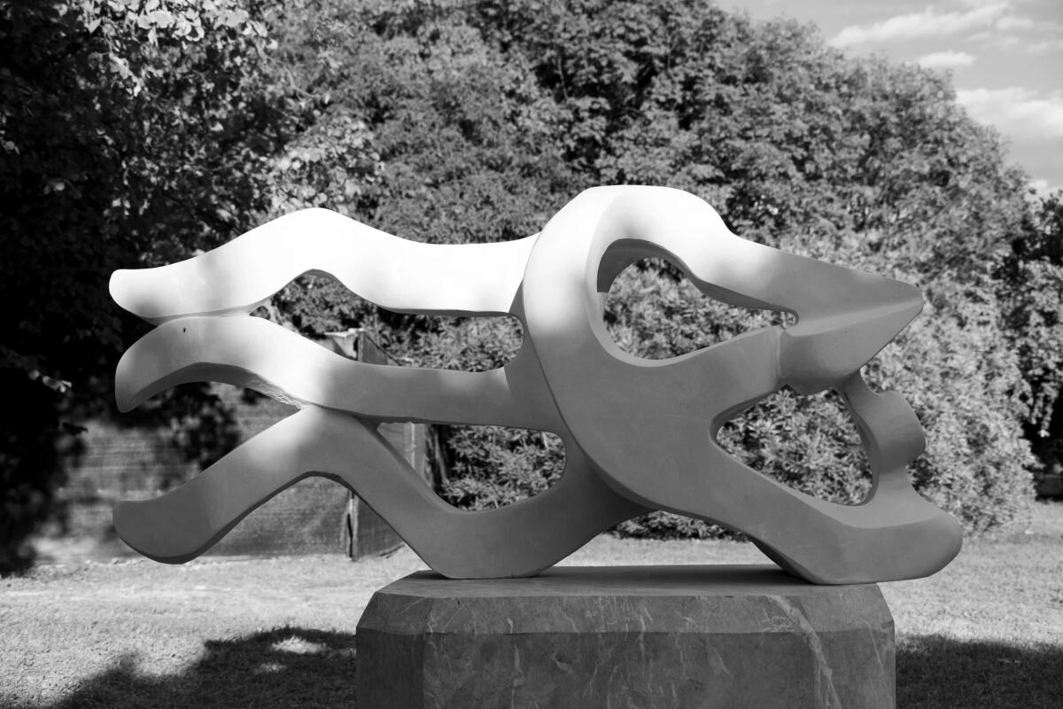 Cividale del Friuli: la scultura contro le violenze è stata donata dal Circolo Il Faro di Reana al comune - 