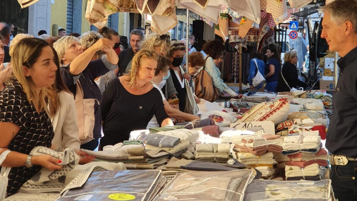 Gli Ambulanti di Forte dei Marmi ad Azzano Decimo, sabato 11 marzo 2023 - 