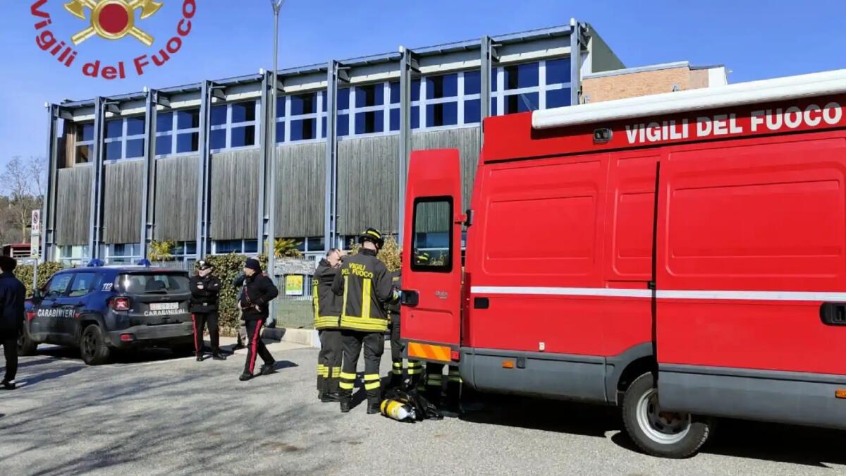 Nube di cloro asfissiante nella piscina: 25 persone intossicate, 9 sono bambini - 