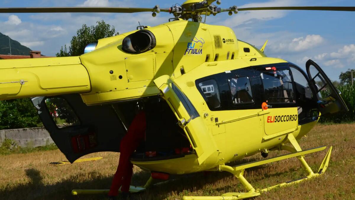 Due ciclisti caduti dalla bici e feriti sulle strade del Friuli Venezia Giulia - 