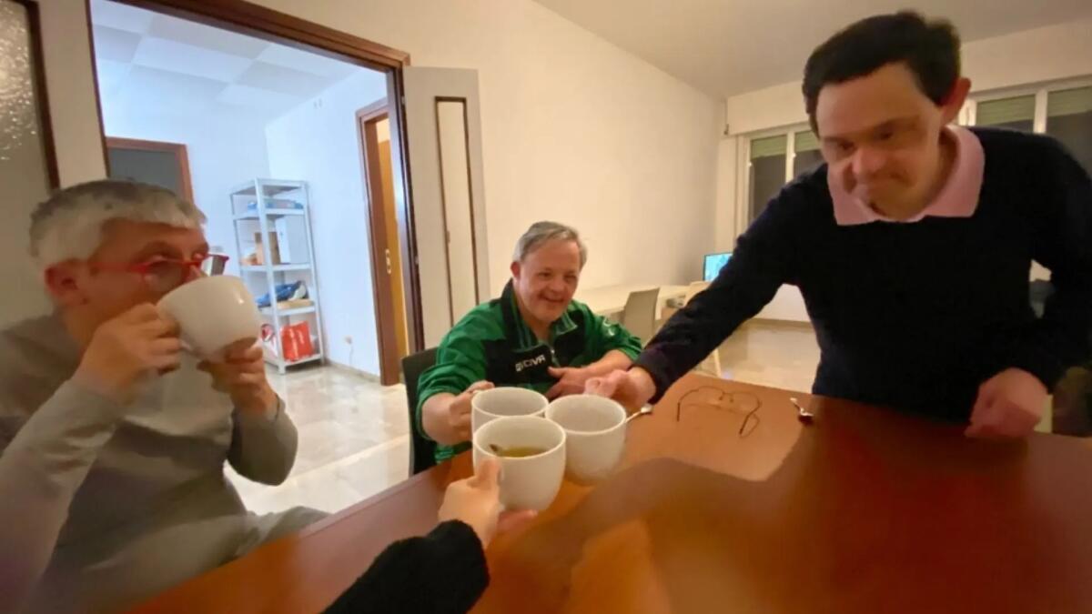 Ragazzi disabili vanno a vivere da soli, prove di convivenza in un appartamento a Pordenone - 