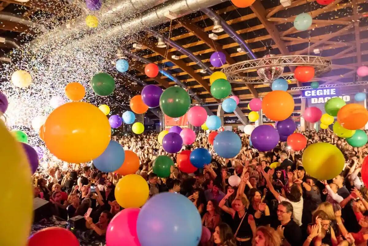 Ceghedaccio, una storia di successi lunga trent'anni: una crociera, un libro e l'immancabile serata - 