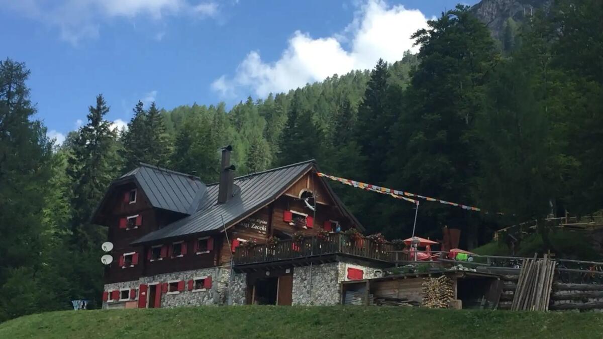 Lavorare in un rifugio per l'estate? L'opportunità al Rifugio Alpino Zacchi a Tarvisio - 