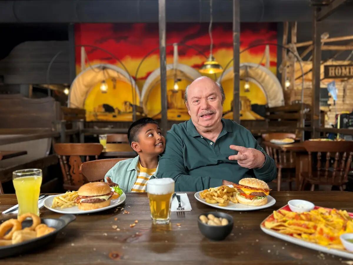 Cigierre, Lino Banfi è il nuovo testimonial di Old Wild West per il 2023 - 