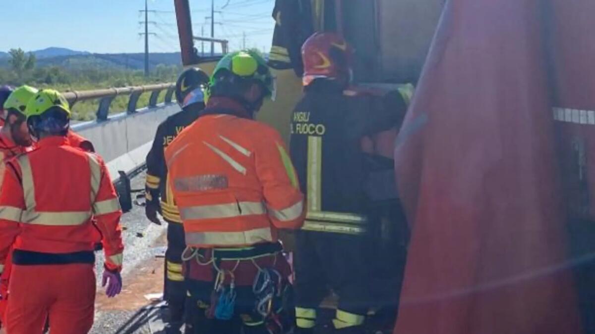 Incidente mortale in A4, tamponamento tra 3 mezzi pesanti: chiusa l'autostrada - 
