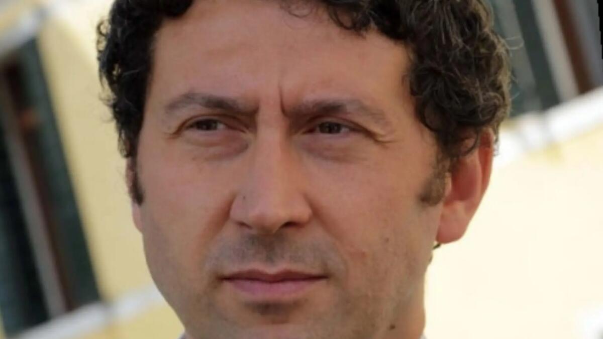 Malore nel sonno, trovato morto il 49enne avvocato ed ex Consigliere di Treviso Domenico Zanata - 