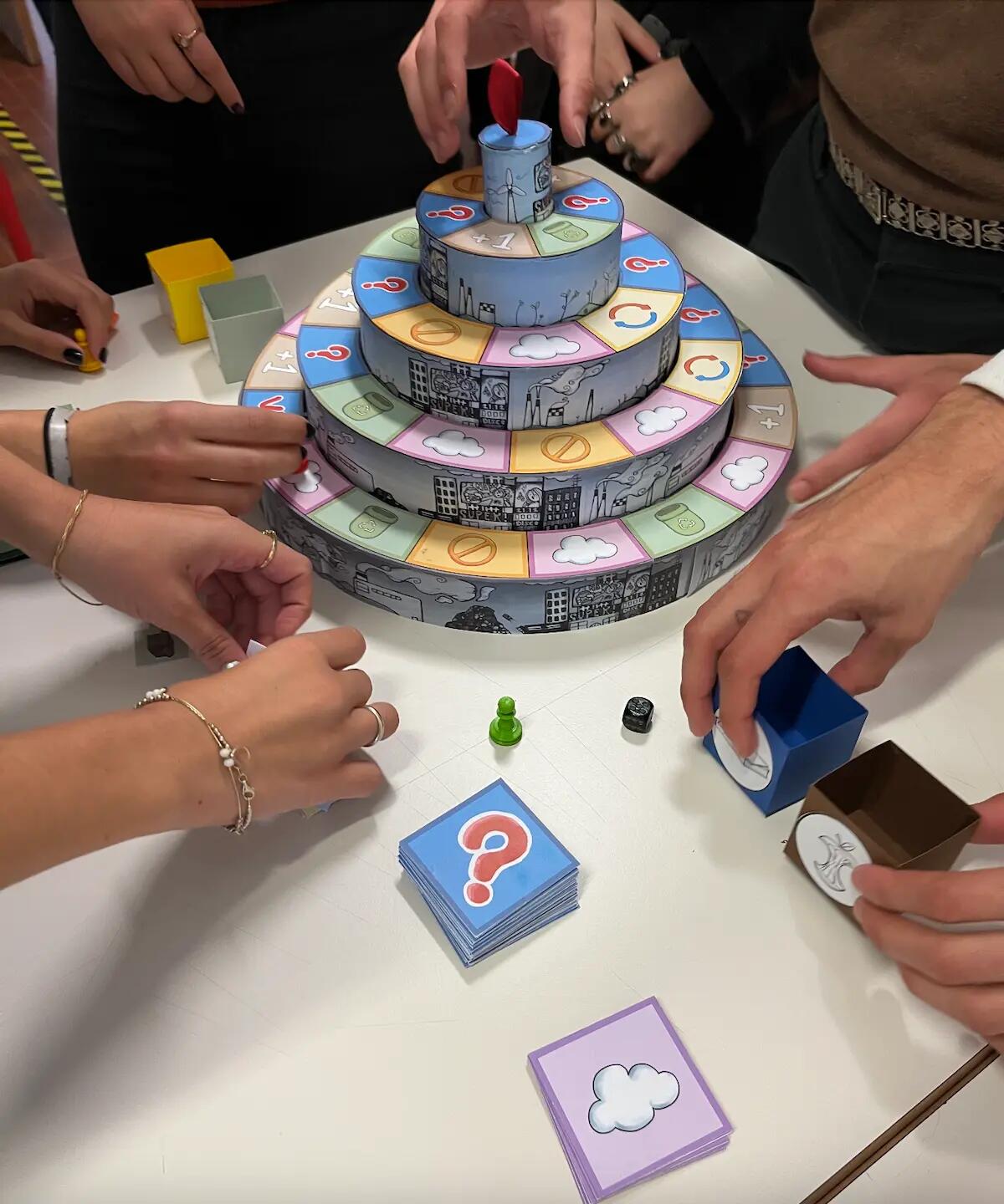 A Pordenone la raccolta rifiuti diventa un gioco da tavolo - 