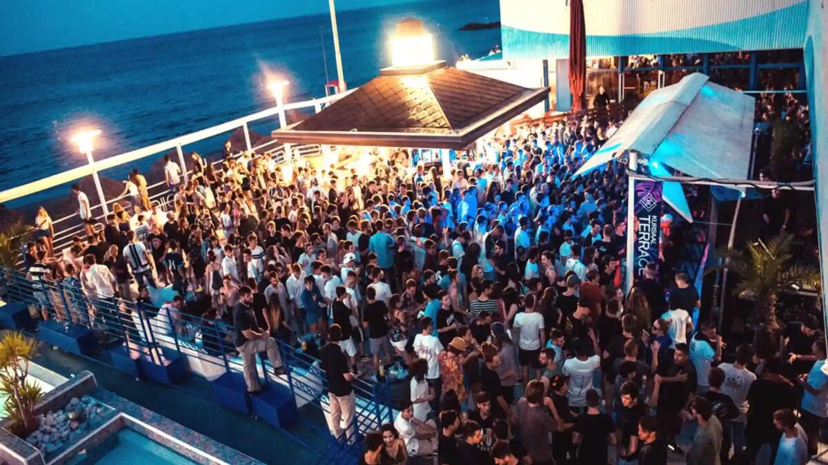 Dopo 40 anni chiude la discoteca Kursaal di Lignano: domenica sarà l'ultima notte - 