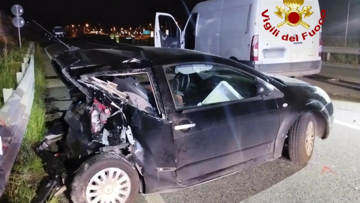 Drammatico incidente, il furgone tampona l'auto: morto il 64enne Alfio Beltramello - 