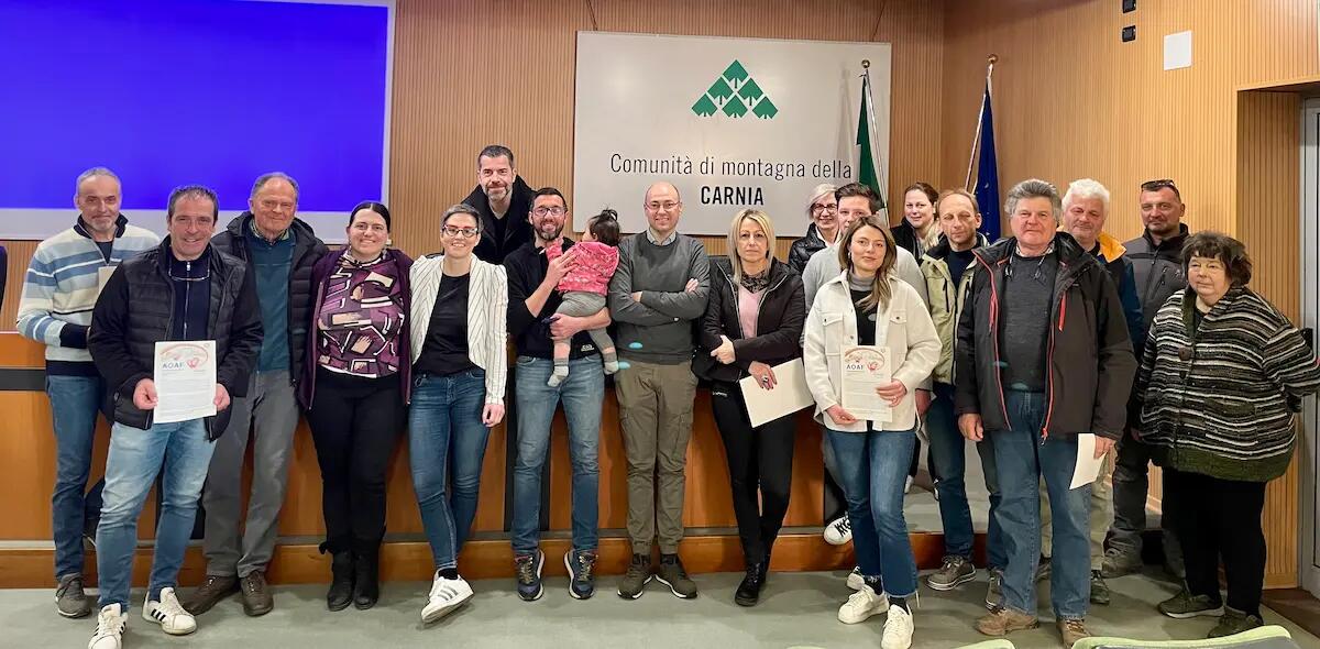 "Il filo dei Sapori" rinnova la sua vocazione solidale: 2007euro all'Associazione Oncologica Alto Friuli - 