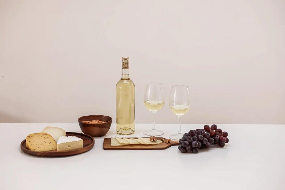Il Trentino diventa la destinazione enogastronomica dell’anno: cosa mangiare e bere -