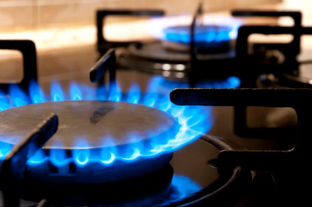 Il pigiama prende fuoco, Giovanni Miotto muore carbonizzato in casa -