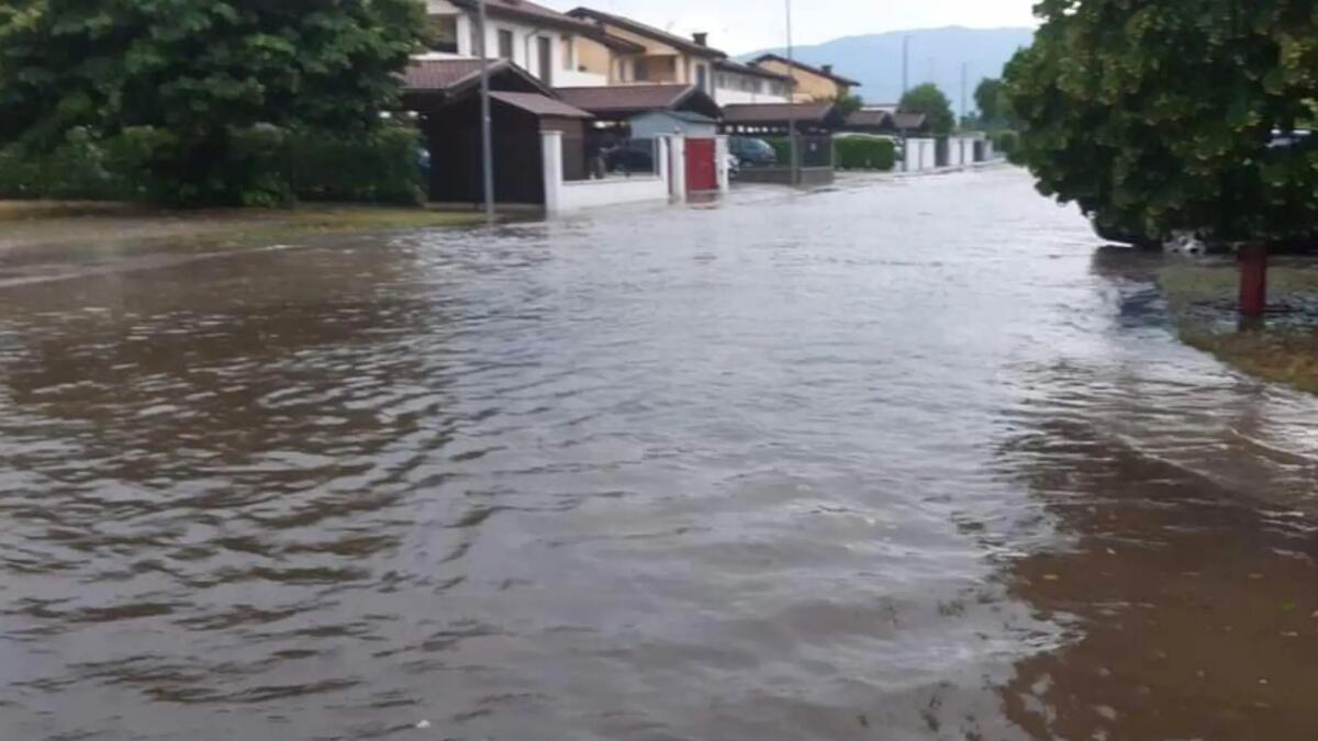 Maltempo in Friuli, allagamenti e danni d'acqua: al lavoro 66 volontari di Protezione Civile - 