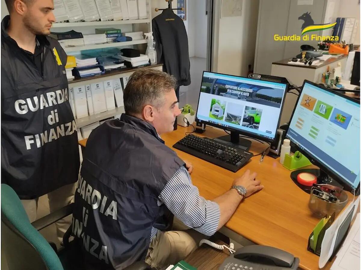 Spariva dopo aver incassato l'acconto: arrestato truffatore seriale -