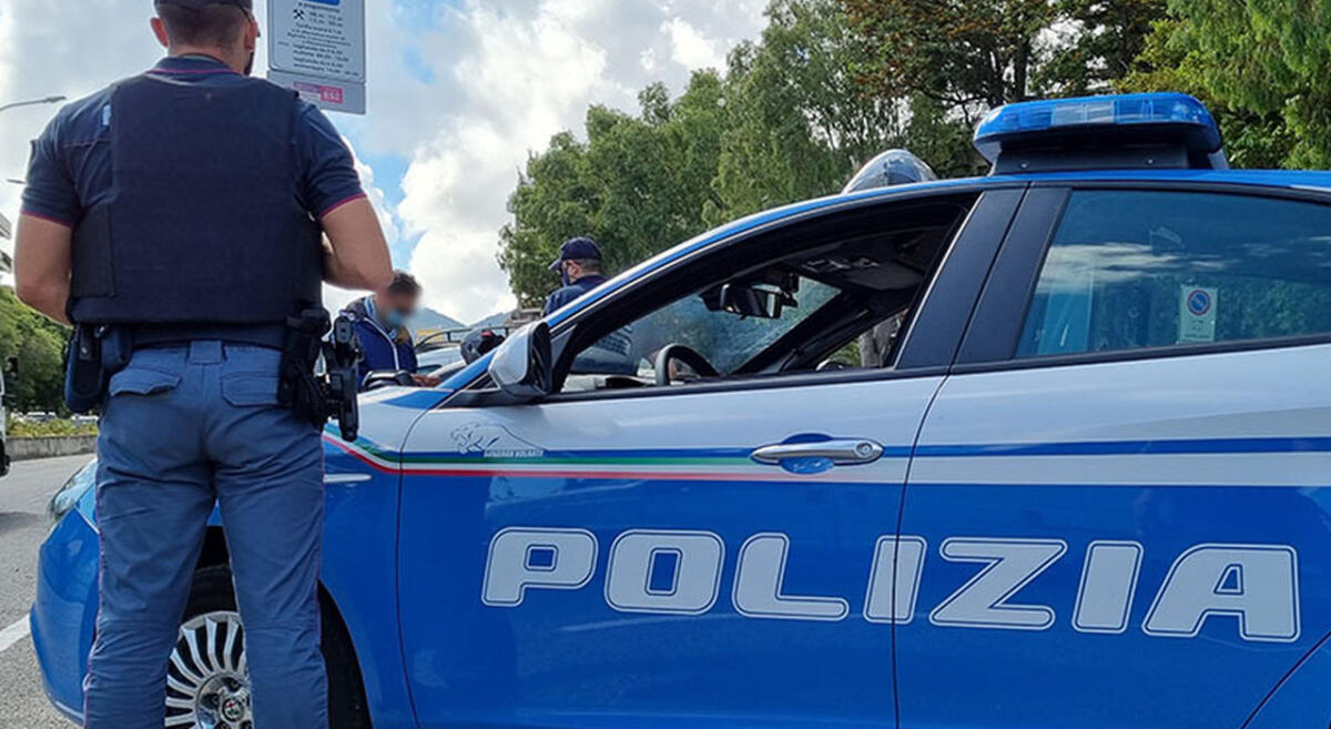 Aggredisce e ferisce con un taglierino due uomini al Bar: Daspo Urbano per un 38enne romeno - 