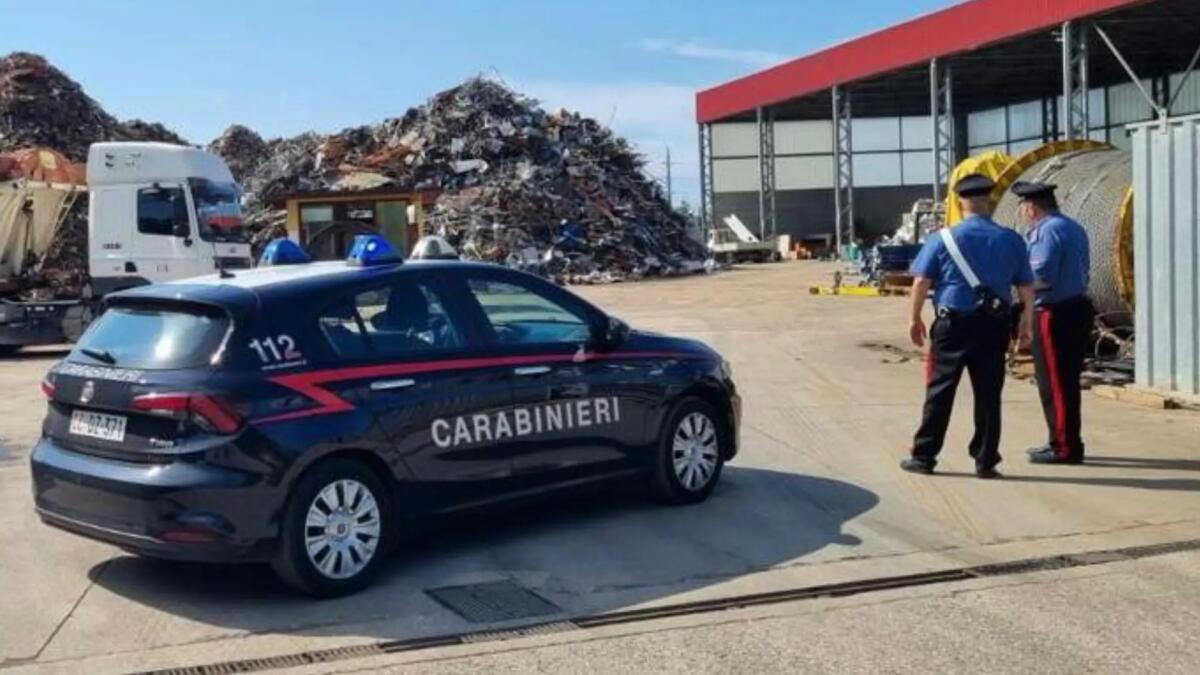 Beccati a rubare nel capannone: arrestati 3 cittadini stranieri dell'Est Europa - 