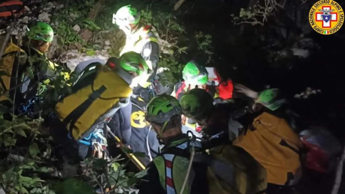 Tre torrentisti bloccati da ore, lungo e impegnativo intervento nella notte - 