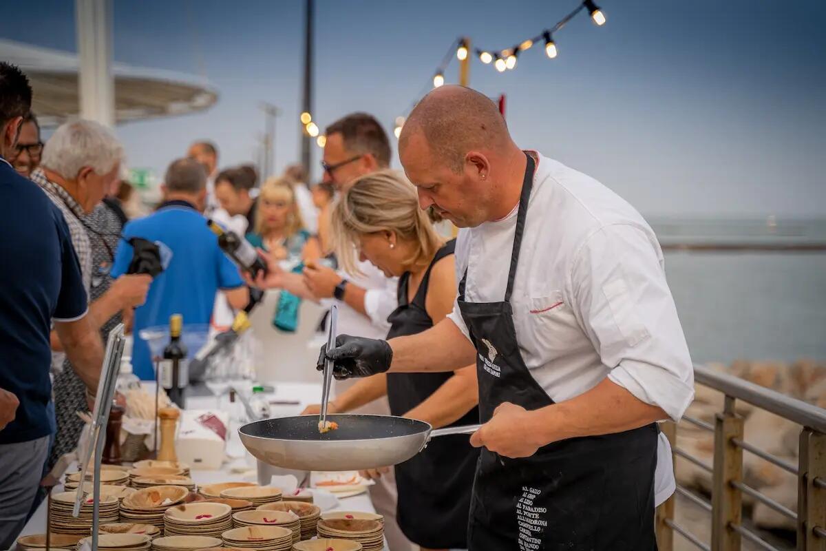Appuntamento con la Cena Spettacolo on the beach a Grado l’8 agosto - 