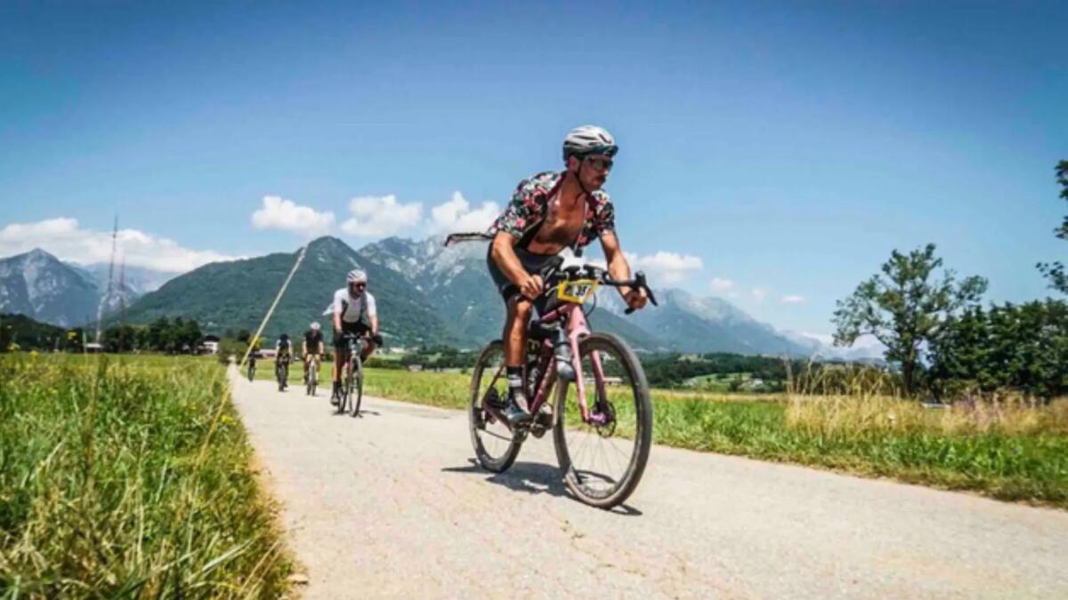 Dolomiti Gravel: in 400 da tutta Italia alla scoperta del Bellunese. Raccolti i rifiuti degli automobilisti - 